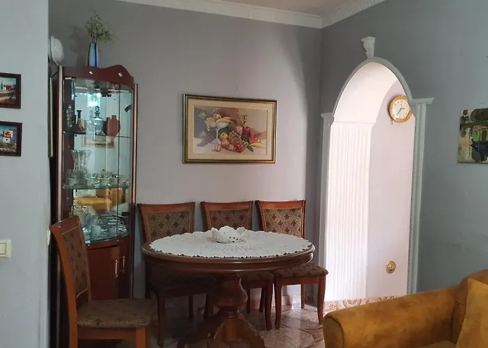 아파트 The General's *